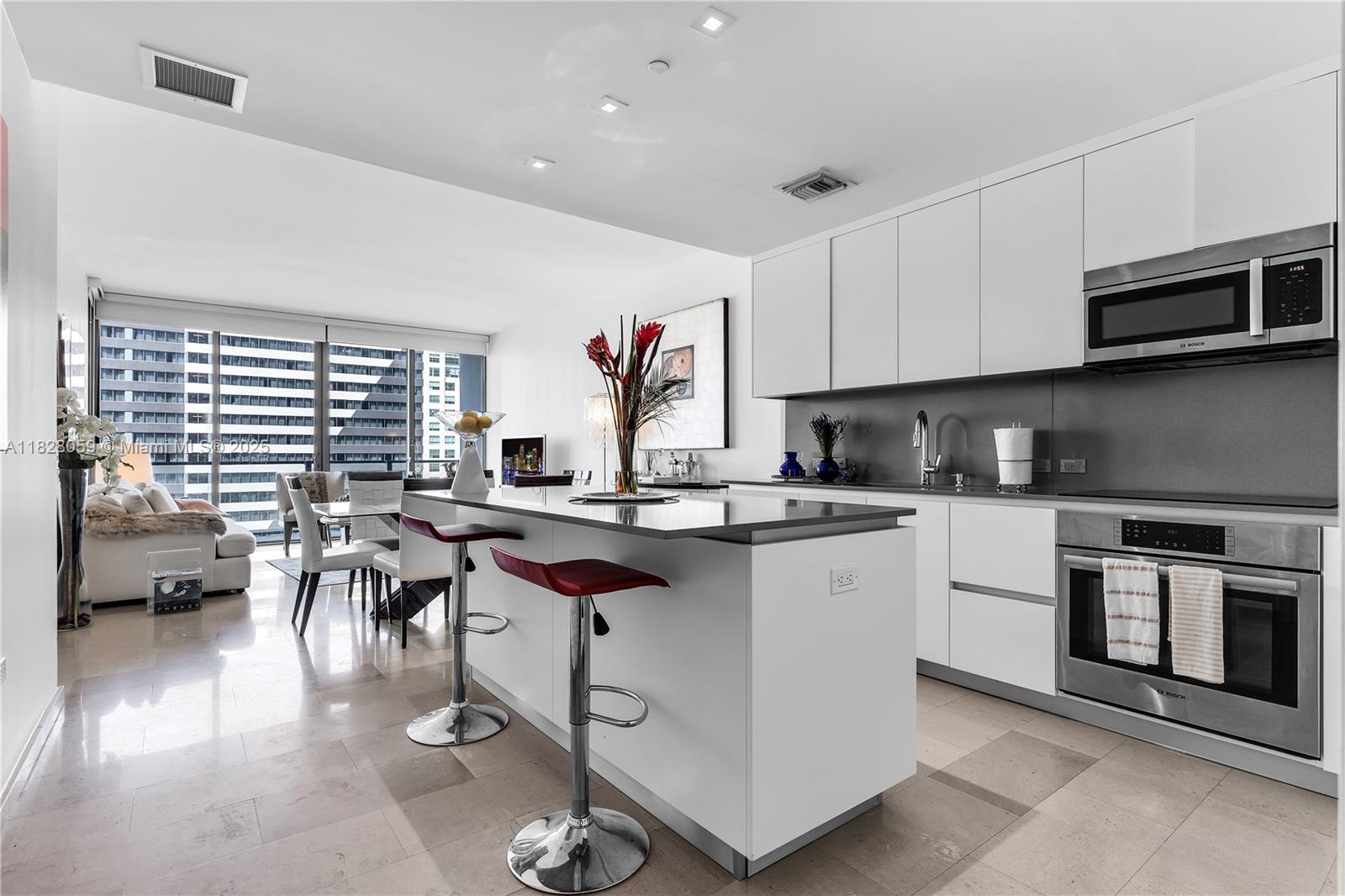 RISE CONDO - Residential