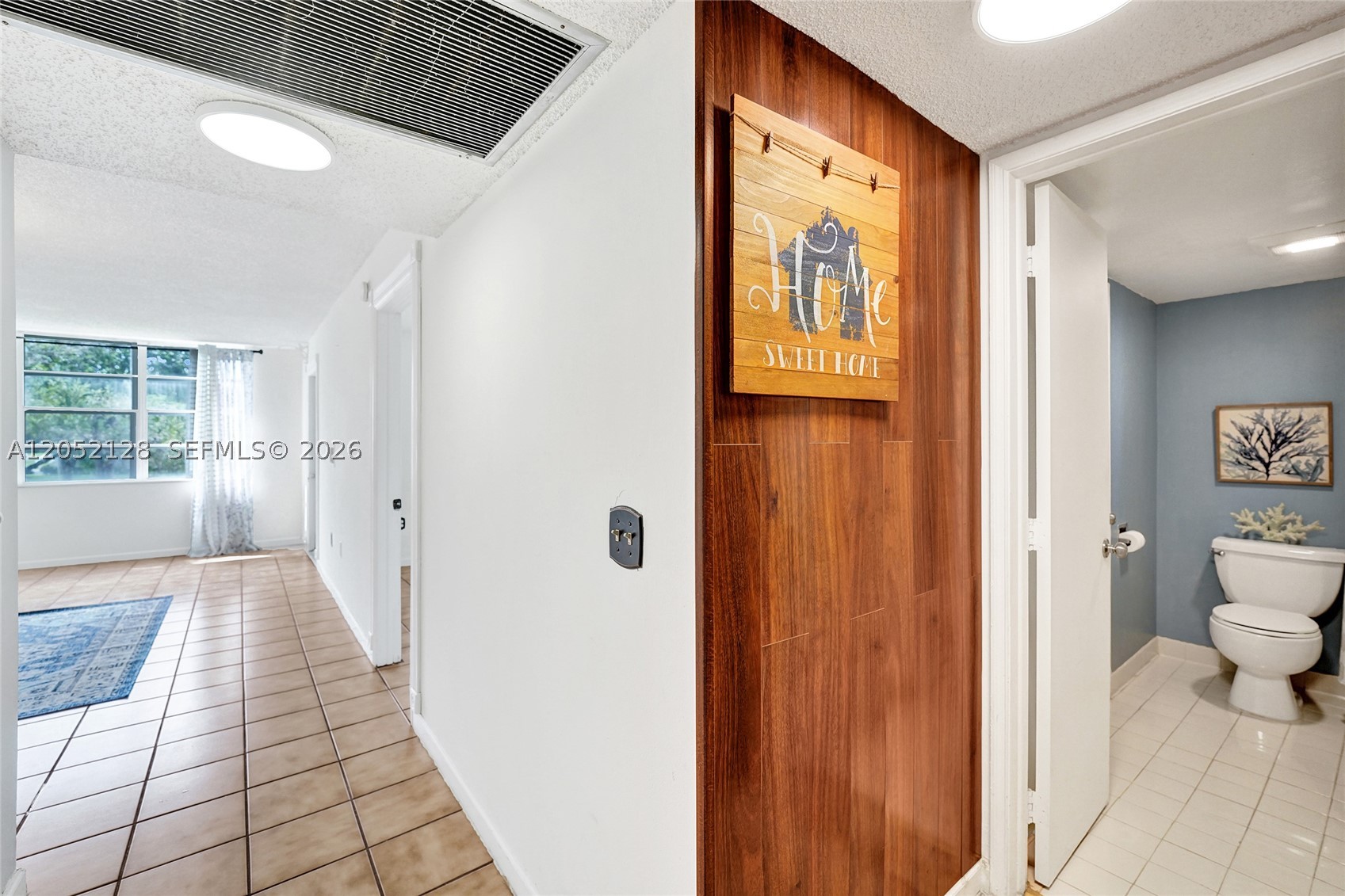 TANGERINE CONDOMINIUM EIG - Residential Lease