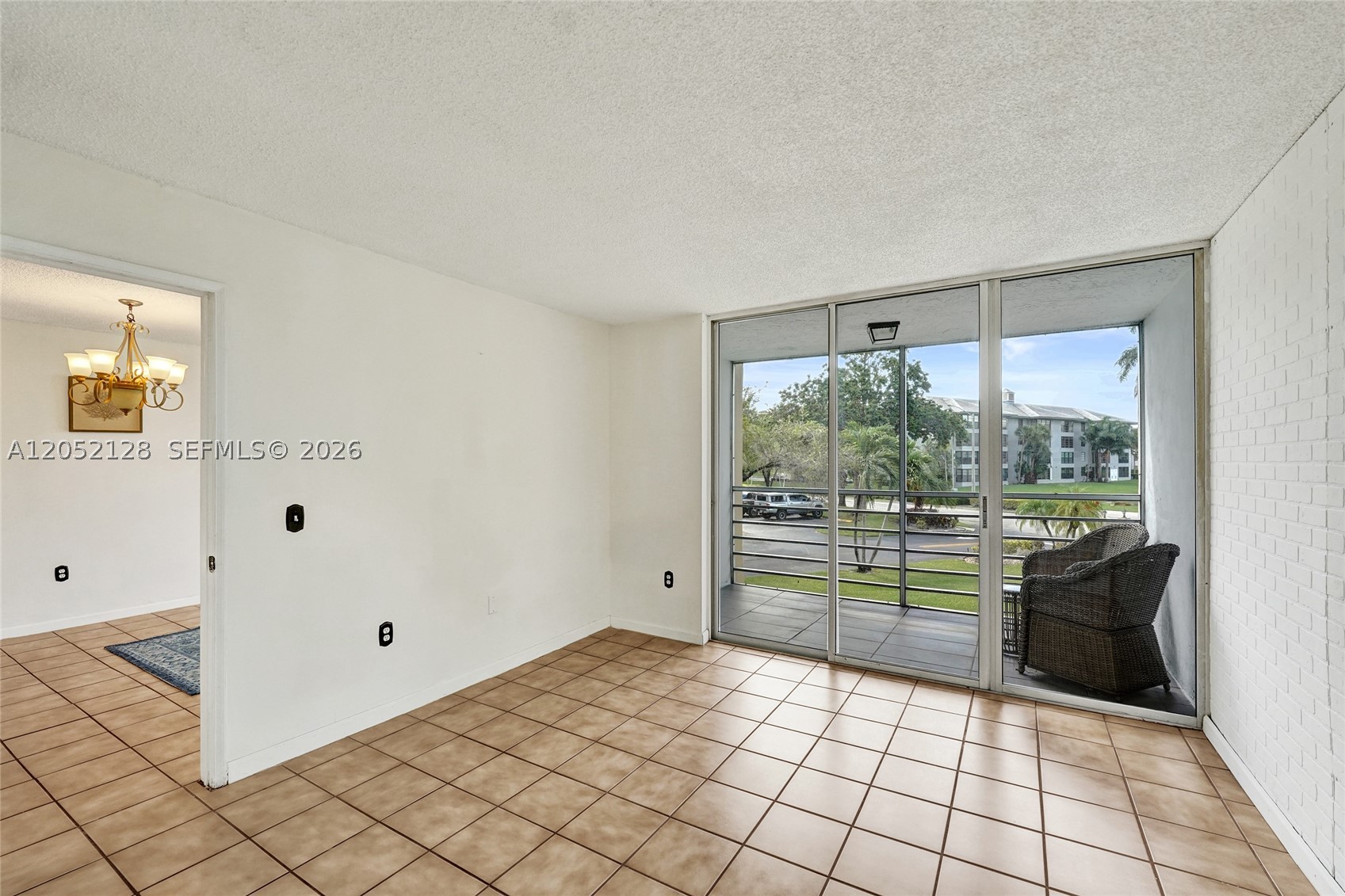 TANGERINE CONDOMINIUM EIG - Residential Lease