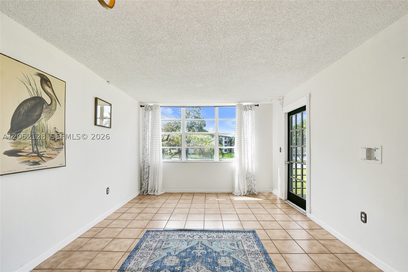 TANGERINE CONDOMINIUM EIG - Residential Lease