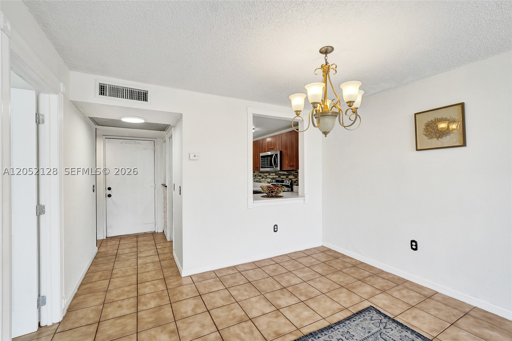 TANGERINE CONDOMINIUM EIG - Residential Lease