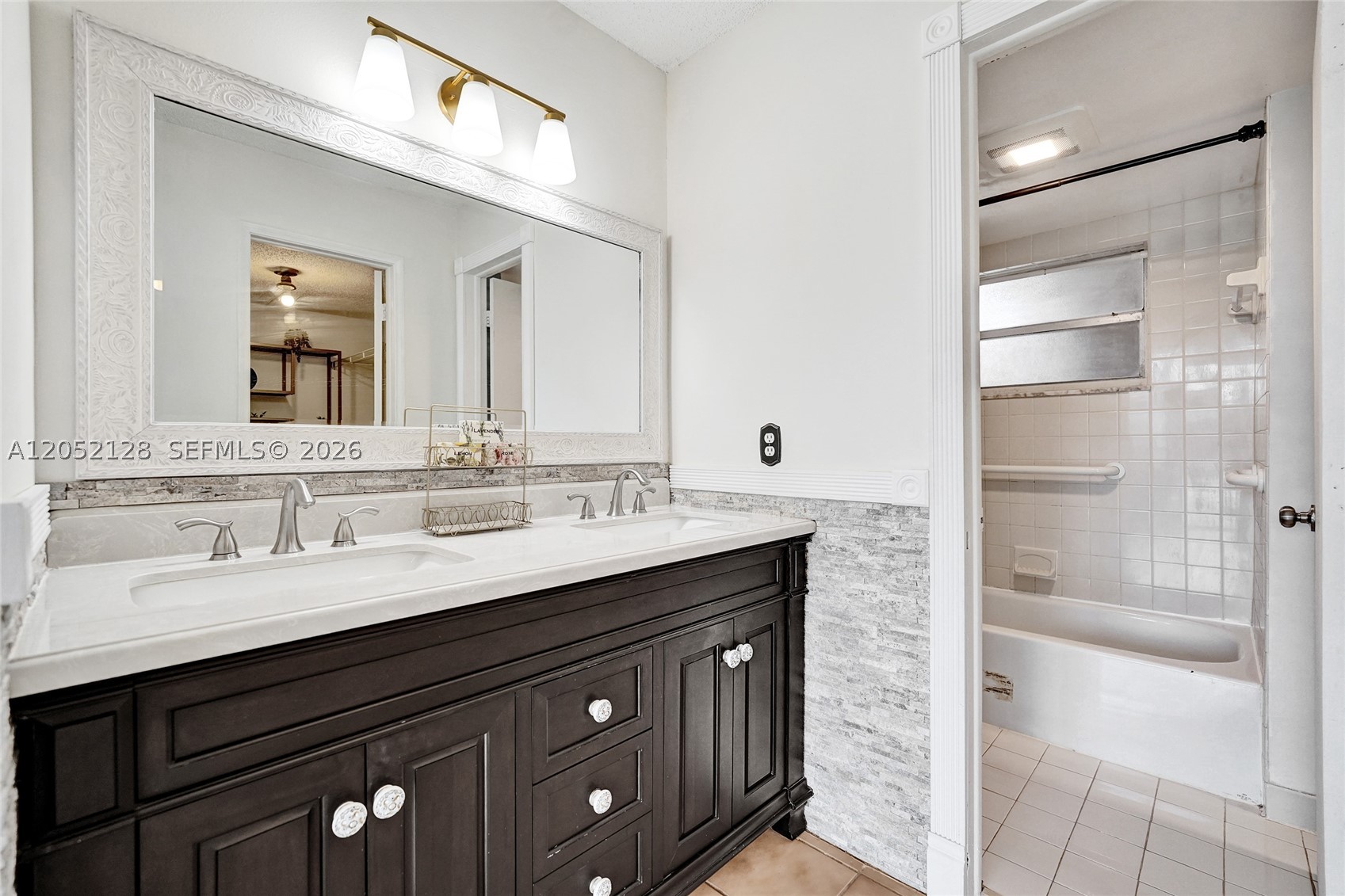 TANGERINE CONDOMINIUM EIG - Residential Lease