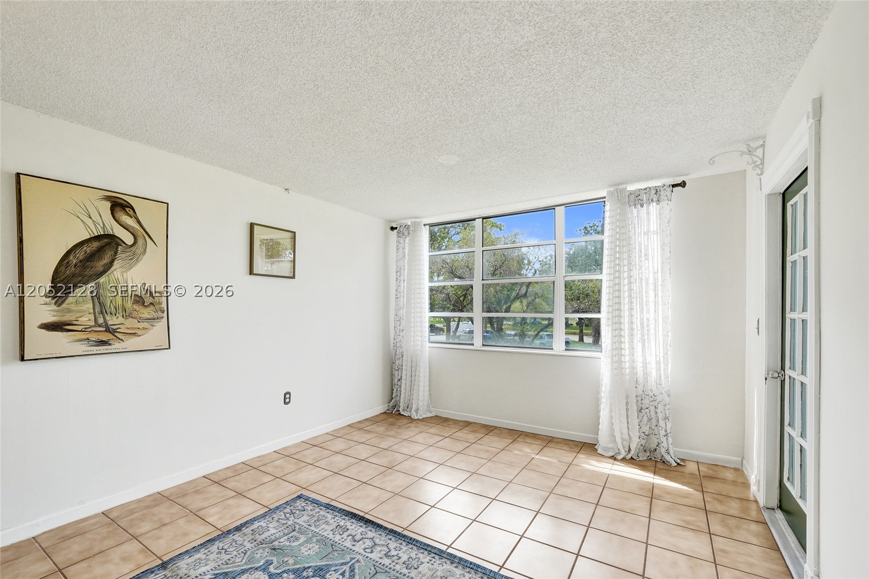 TANGERINE CONDOMINIUM EIG - Residential Lease