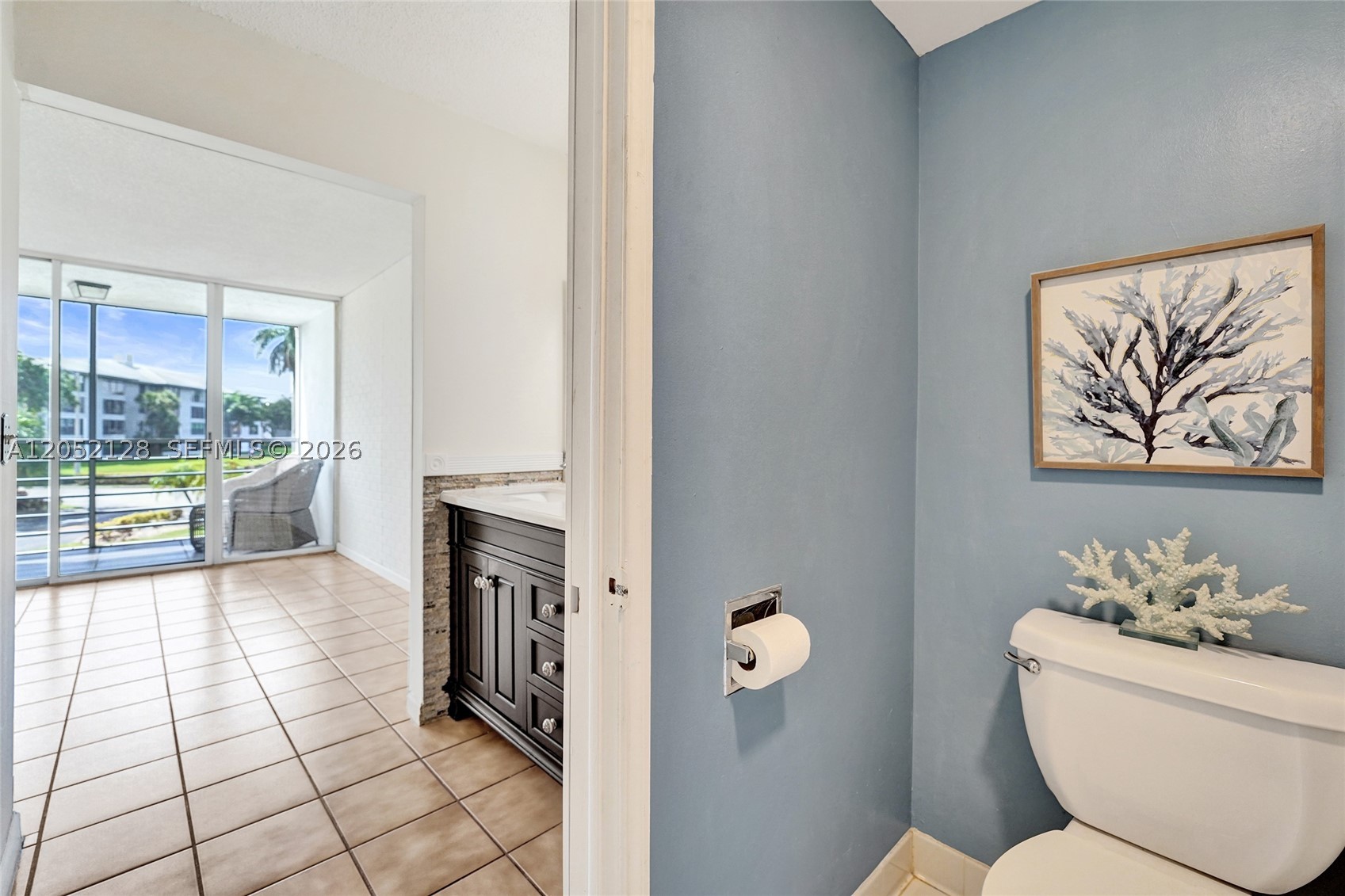 TANGERINE CONDOMINIUM EIG - Residential Lease