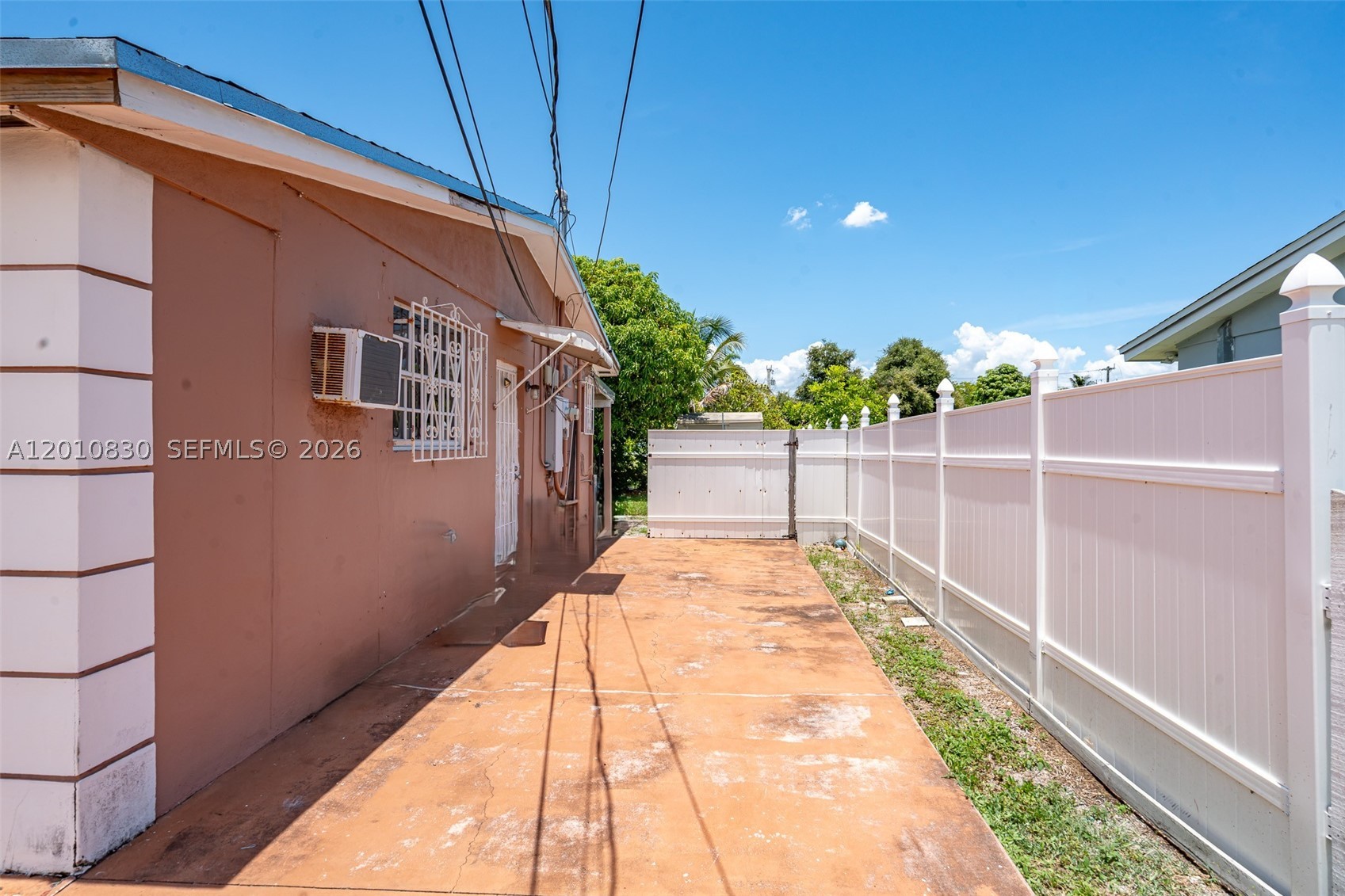 CAROL CITY 3RD ADDN - Residential