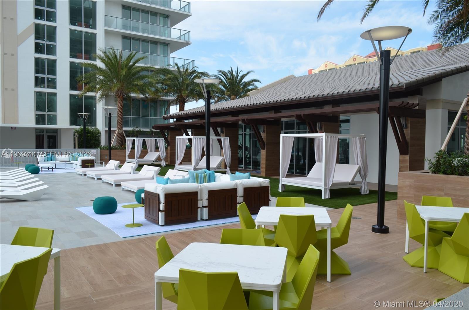 PARQUE TOWERS CONDO - Residential