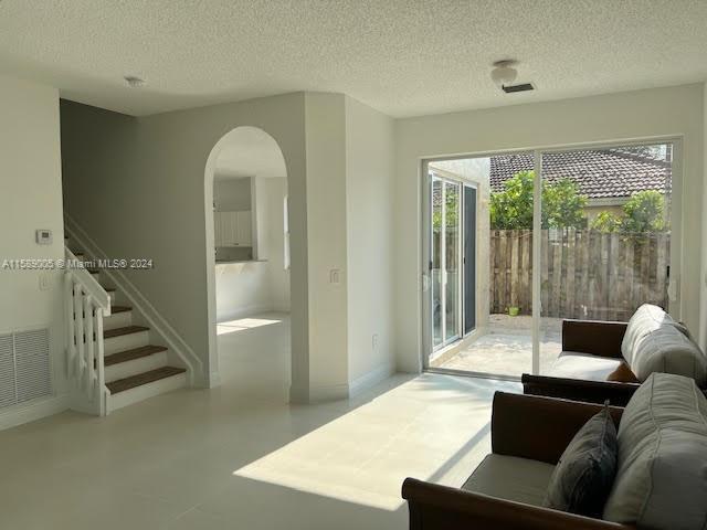 LAKES BY THE BAY SEC 8 - Residential Lease