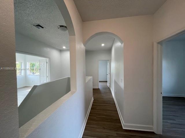 LAKES BY THE BAY SEC 8 - Residential Lease