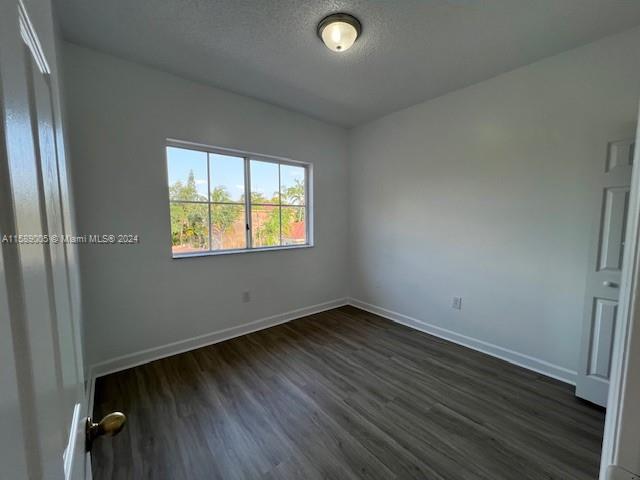 LAKES BY THE BAY SEC 8 - Residential Lease