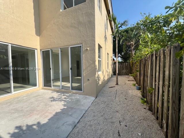 LAKES BY THE BAY SEC 8 - Residential Lease