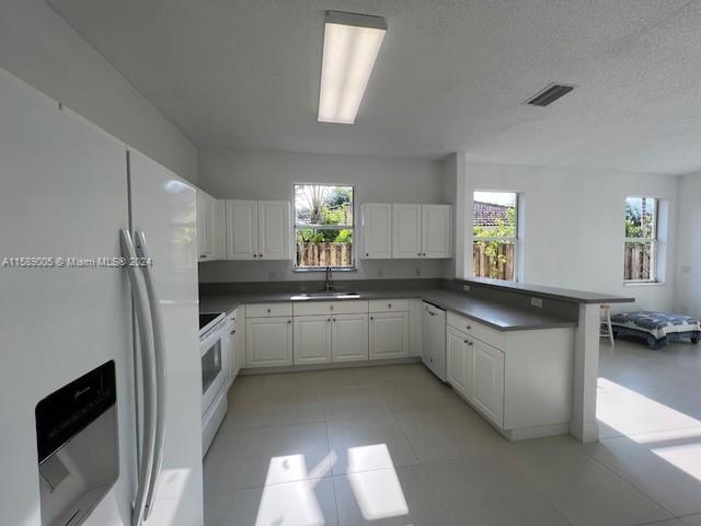LAKES BY THE BAY SEC 8 - Residential Lease