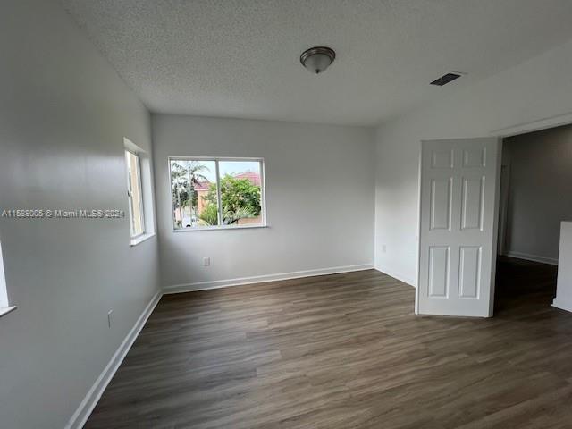LAKES BY THE BAY SEC 8 - Residential Lease