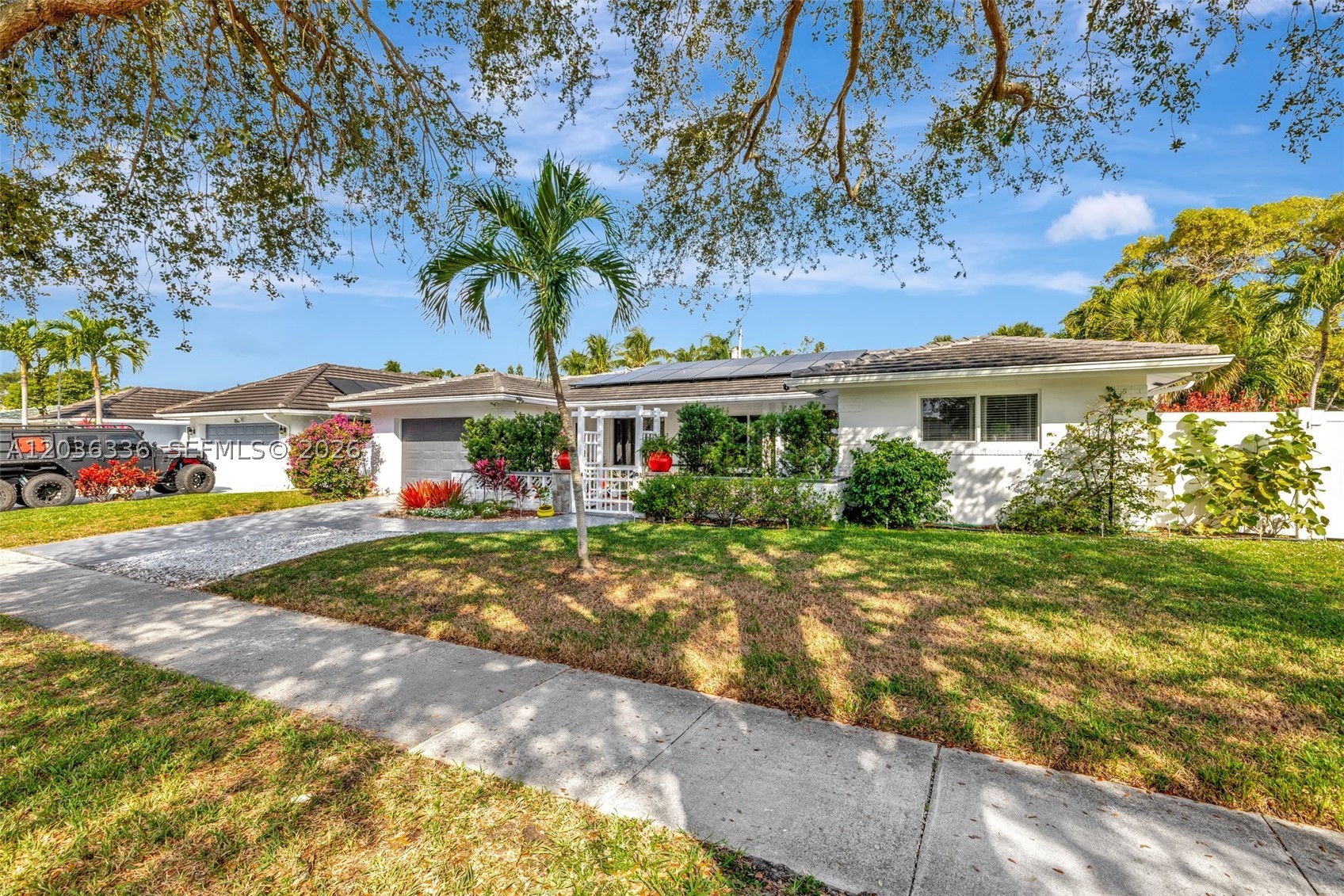 IMPERIAL POINT 3RD SEC - Residential