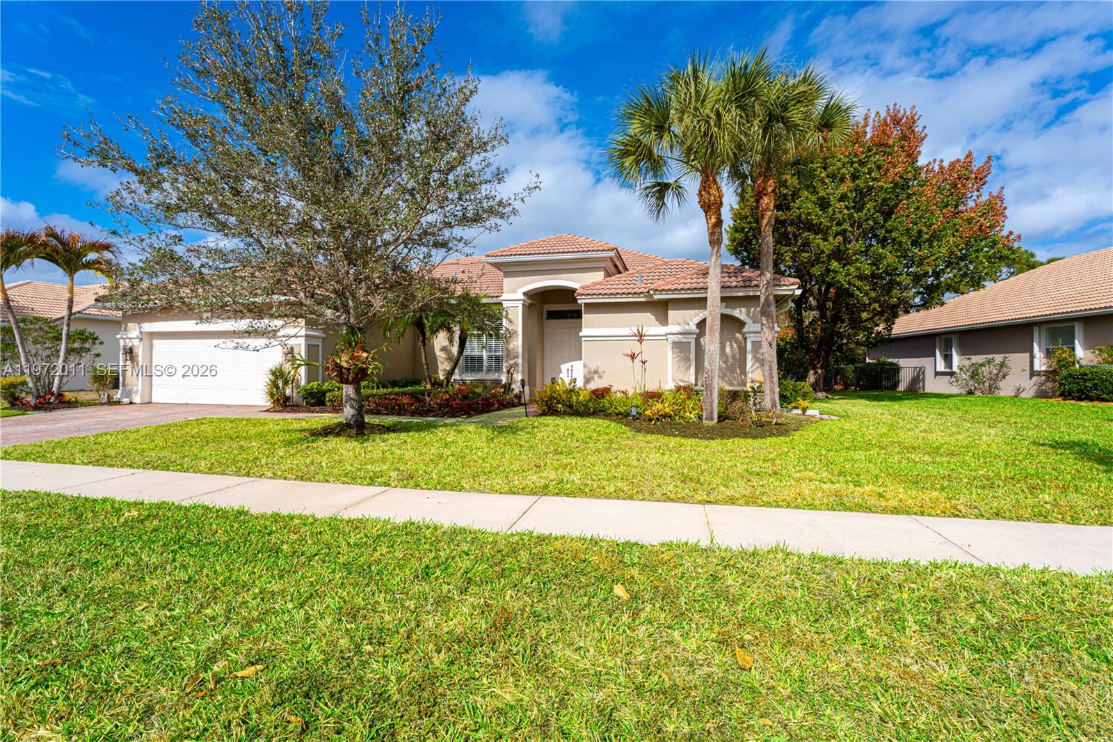 Major Reduction! Beautiful 4-bedroom, 3-bath home with a 2-car garage located in the gated community of Summerfield. Spacious layout with a large picture window overlooking the backyard, allowing for abundant natural light. Enjoy outdoor living with a beautiful lanai that extends the home’s living space. Community amenities include clubhouse, pool, and golf course. Secure, well-maintained community offering comfort and lifestyle convenience.