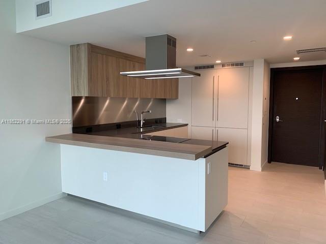 Brickell Flatiron - Residential Lease