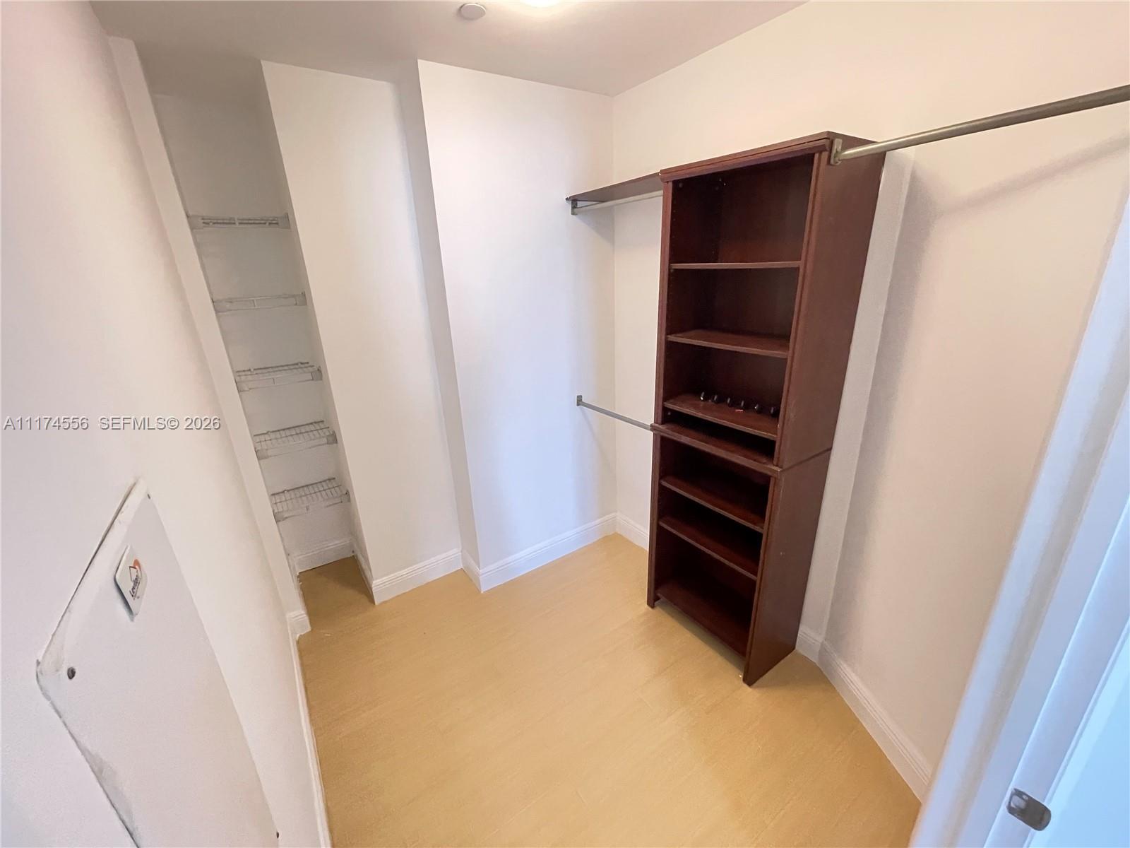 TDR TOWER II CONDO - Residential