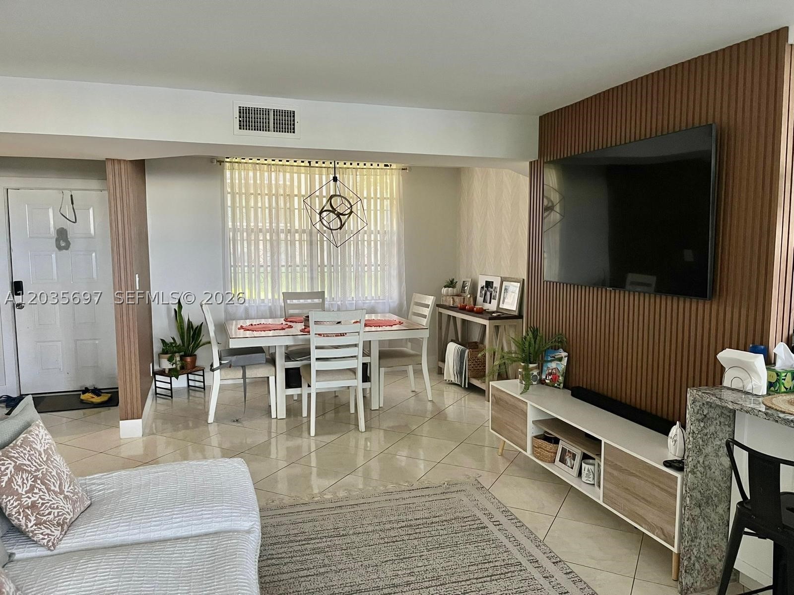 BLUE LAKE APTS CONDO - Residential Lease
