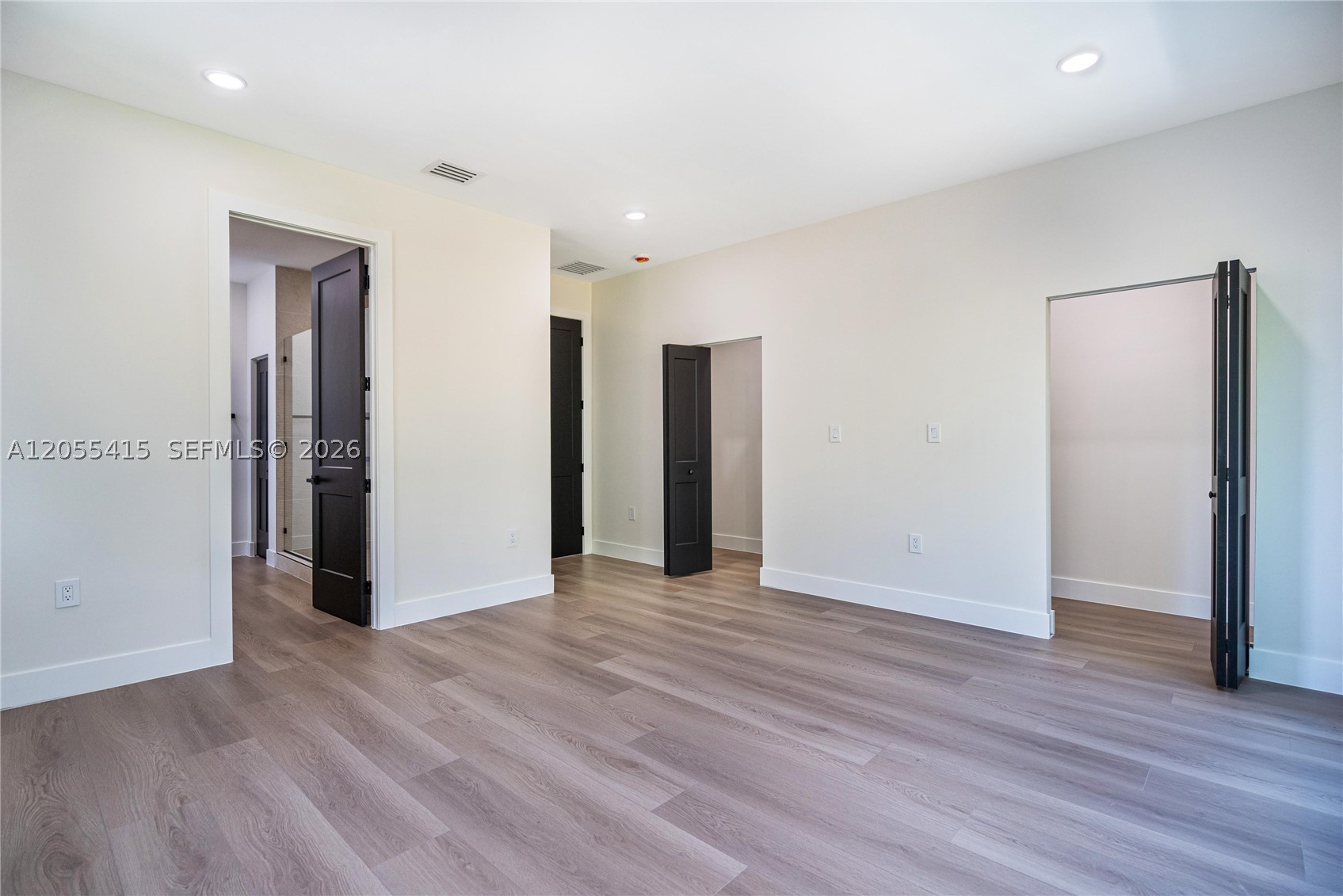 281 Prime Condo - Residential