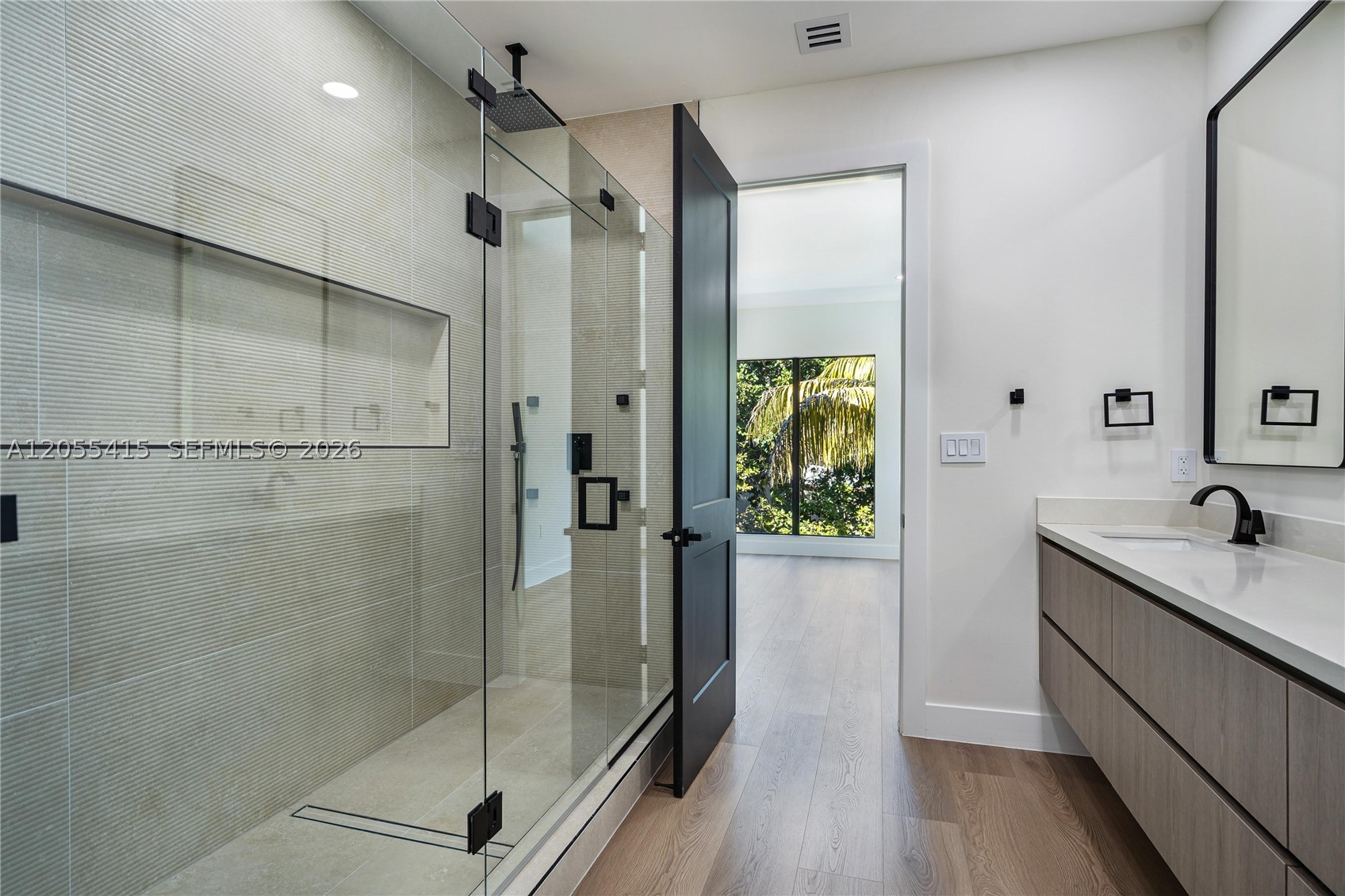 281 Prime Condo - Residential