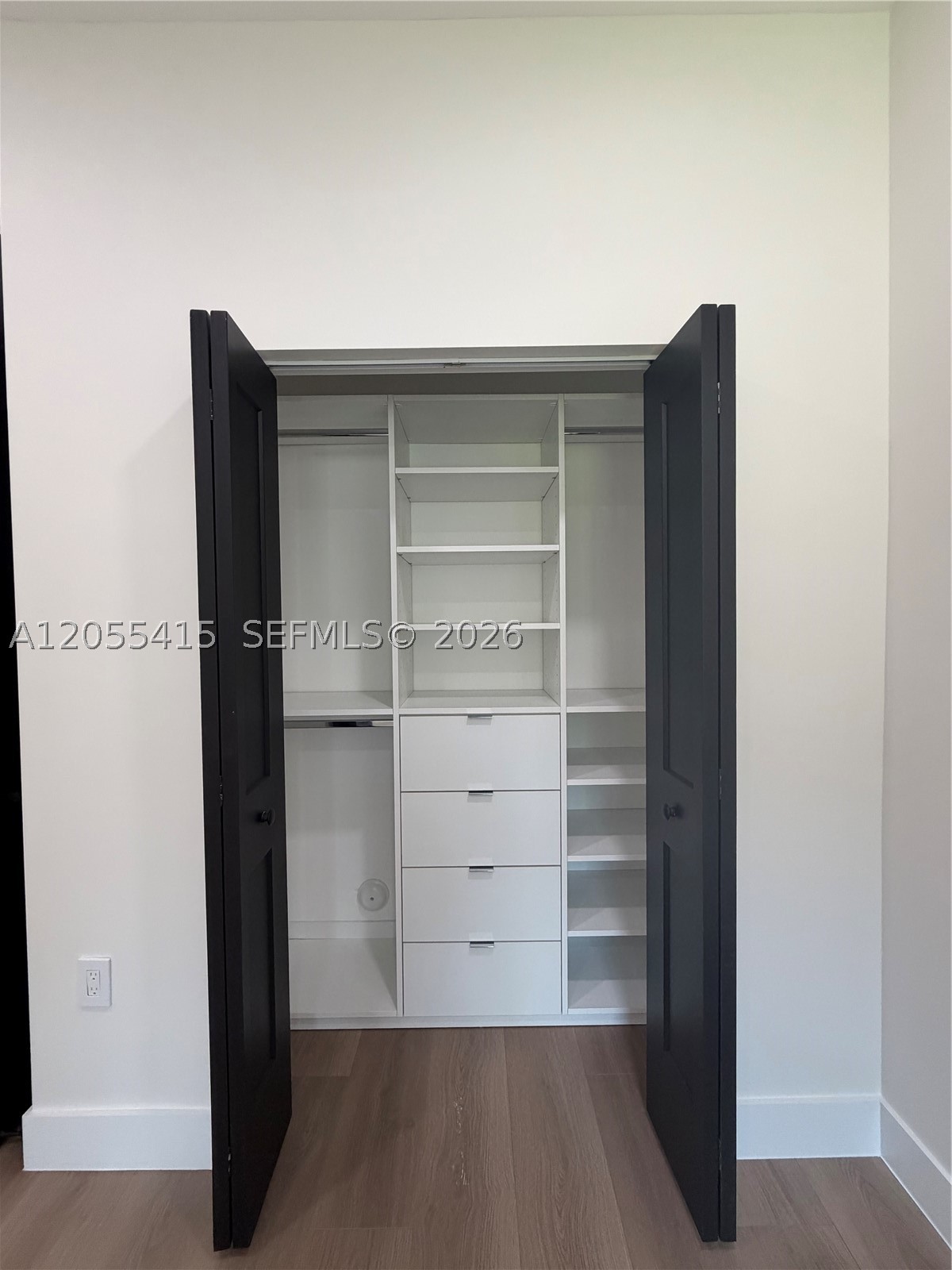 281 Prime Condo - Residential