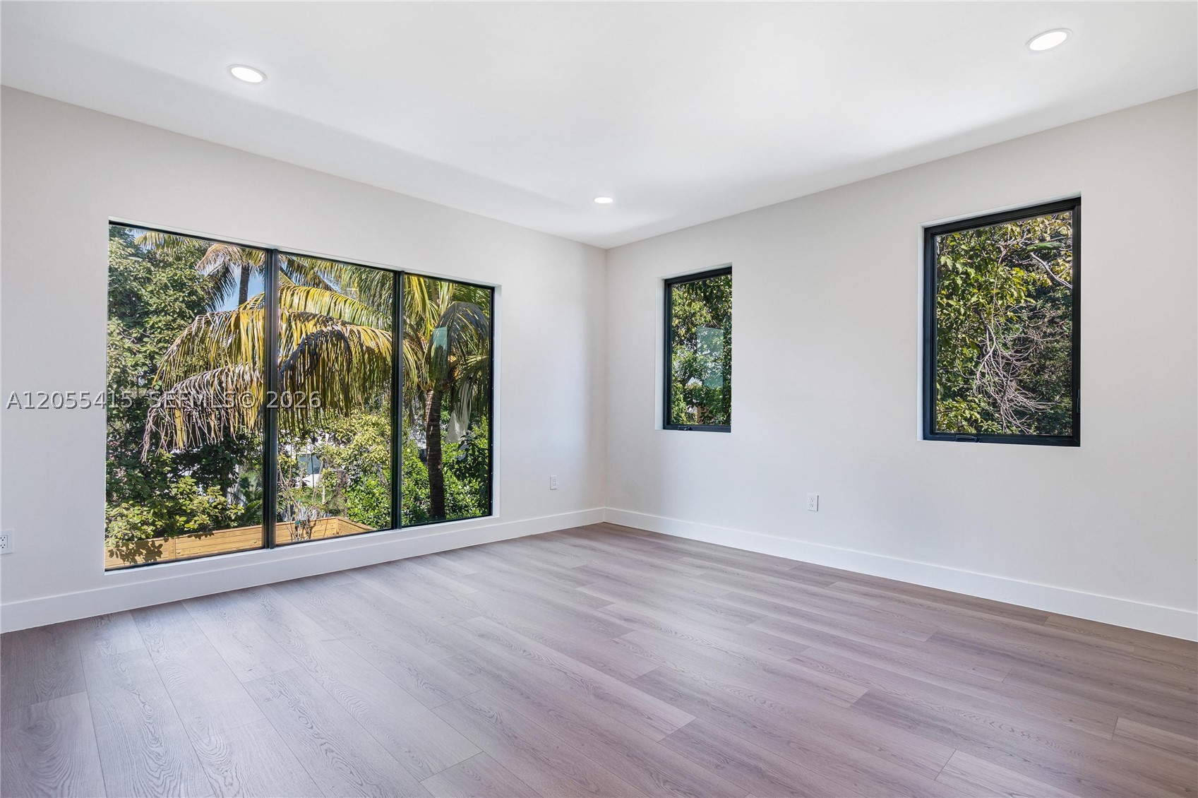 281 Prime Condo - Residential