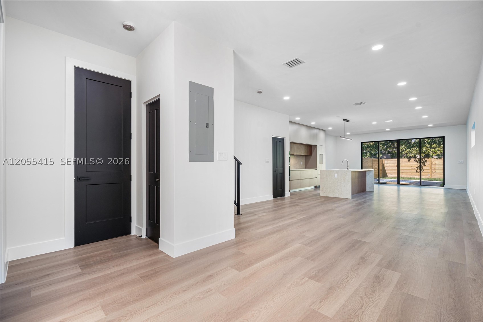 281 Prime Condo - Residential