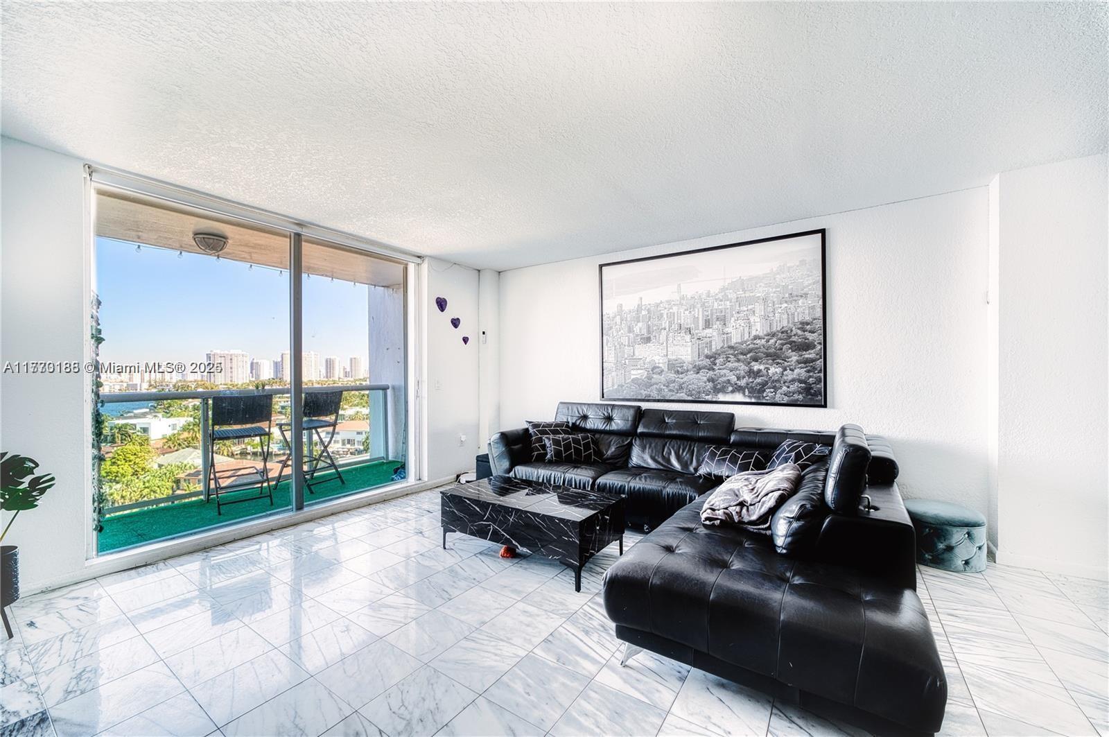 STRATFORD HOUSE CONDO - Residential Lease