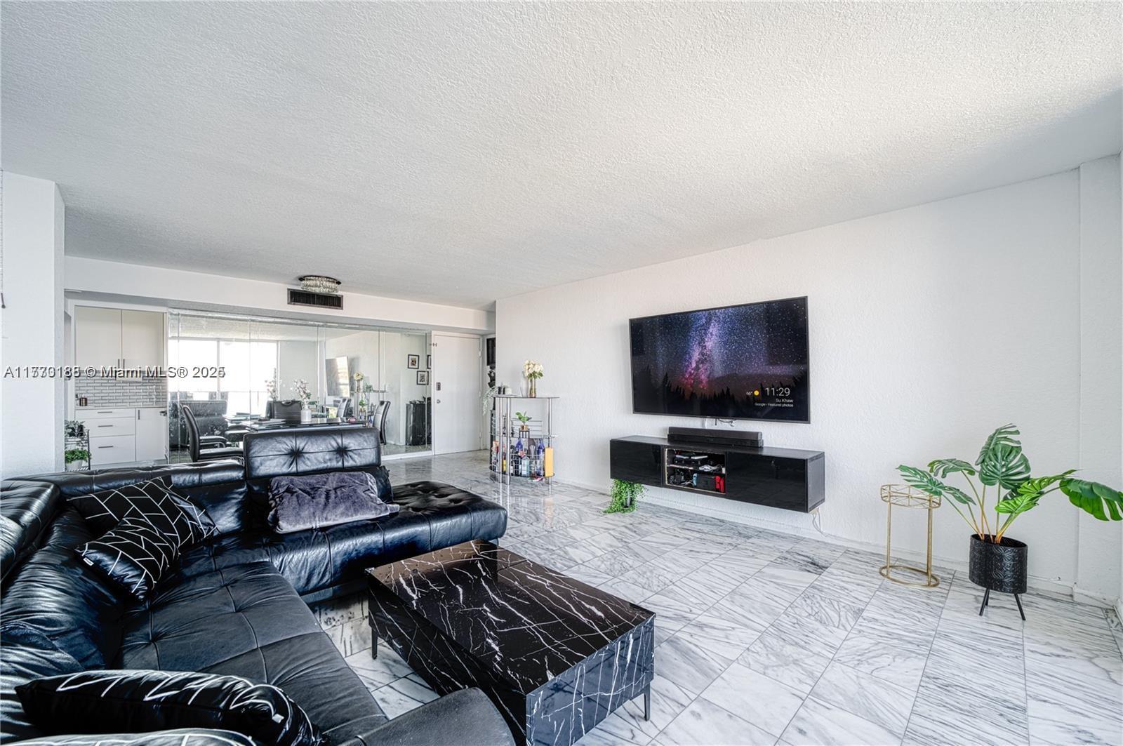 STRATFORD HOUSE CONDO - Residential Lease