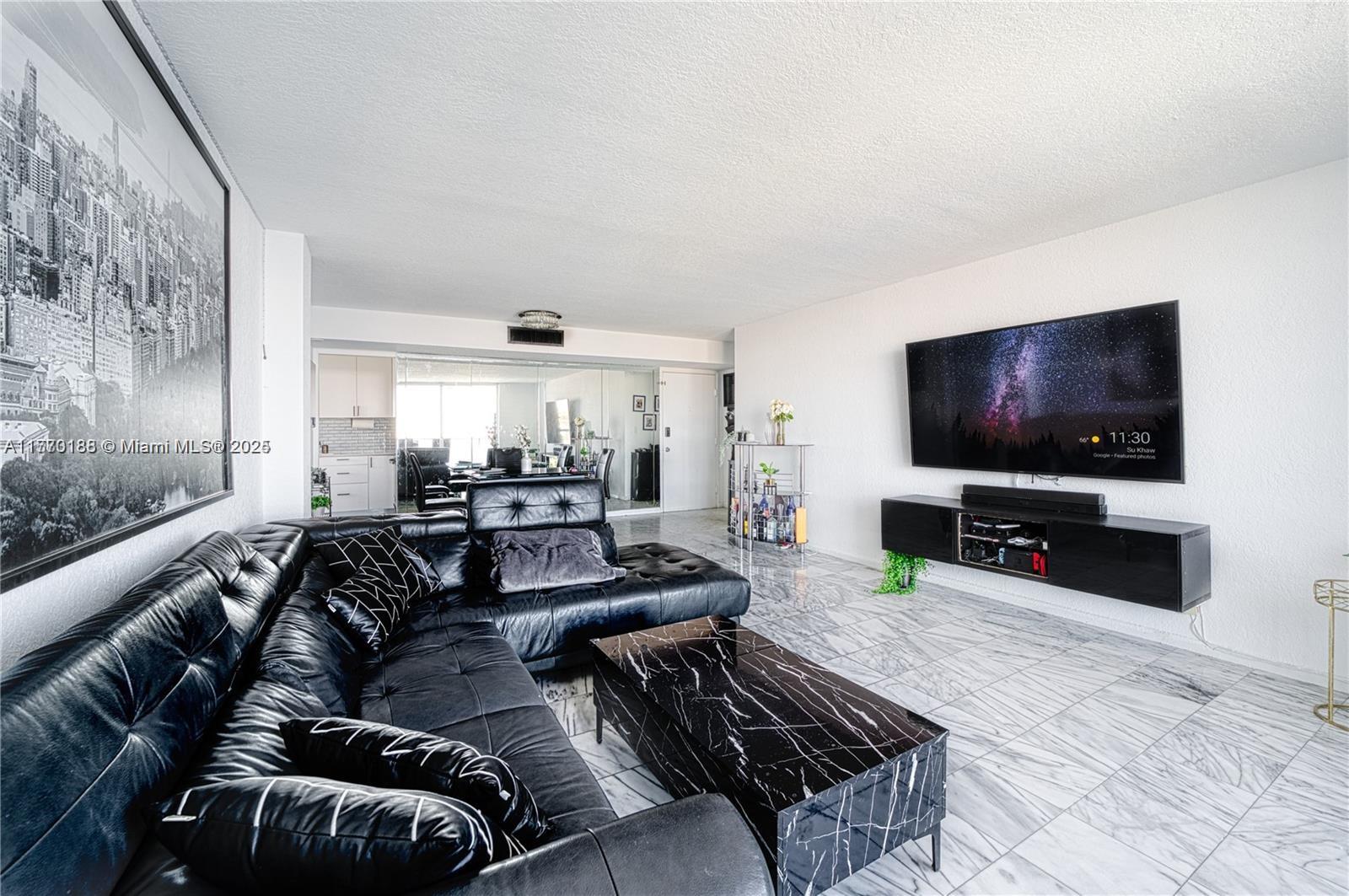 STRATFORD HOUSE CONDO - Residential Lease