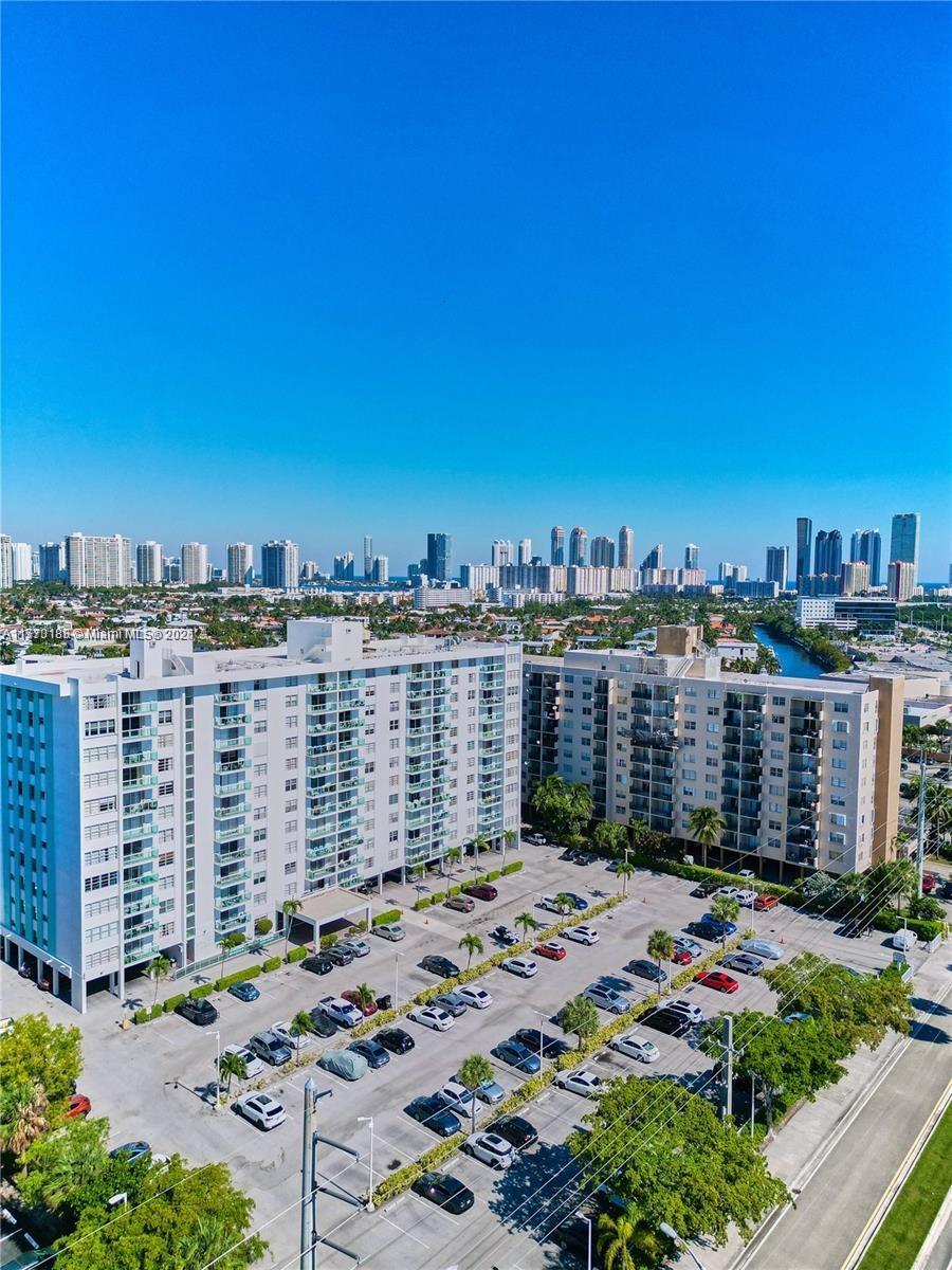 STRATFORD HOUSE CONDO - Residential Lease
