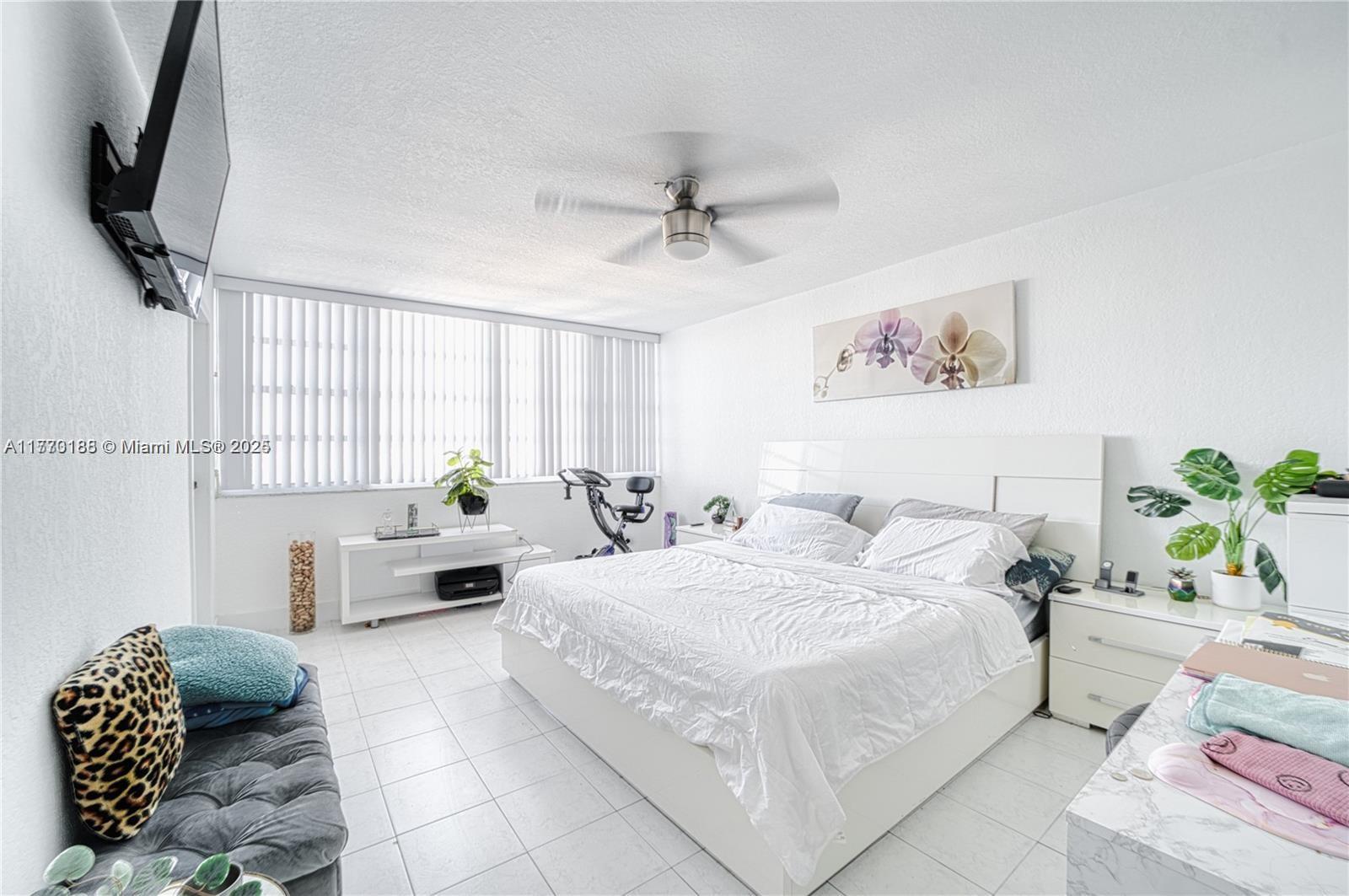 STRATFORD HOUSE CONDO - Residential Lease