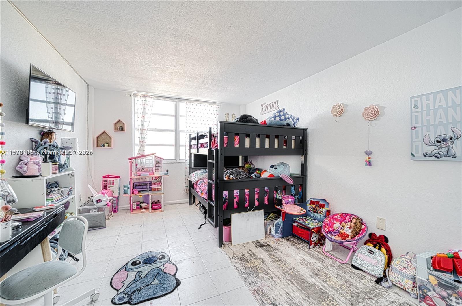 STRATFORD HOUSE CONDO - Residential Lease