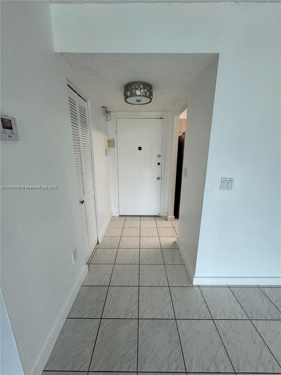 KINGS CREEK SO CONDO - Residential Lease