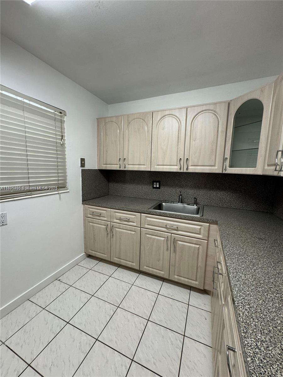 KINGS CREEK SO CONDO - Residential Lease