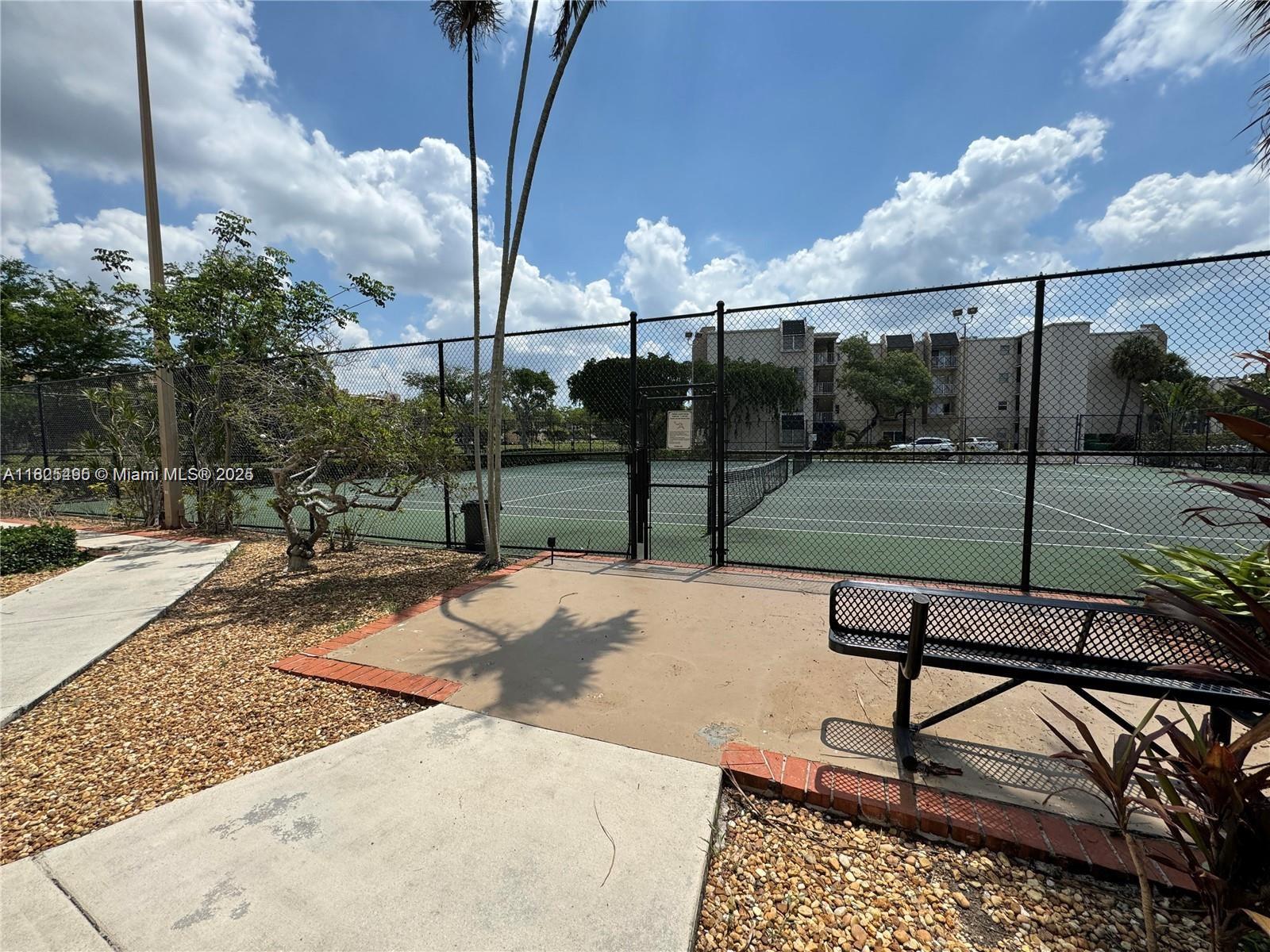 KINGS CREEK SO CONDO - Residential Lease