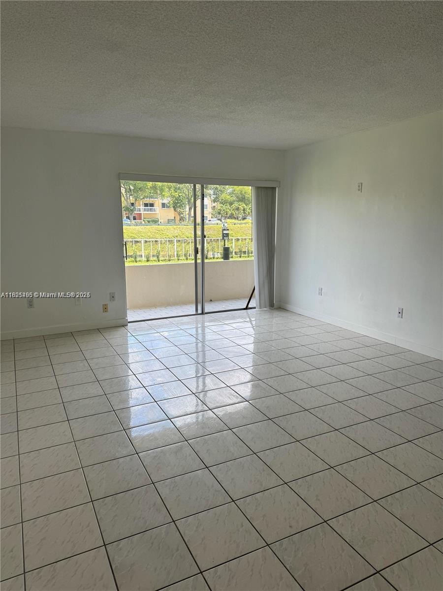 KINGS CREEK SO CONDO - Residential Lease
