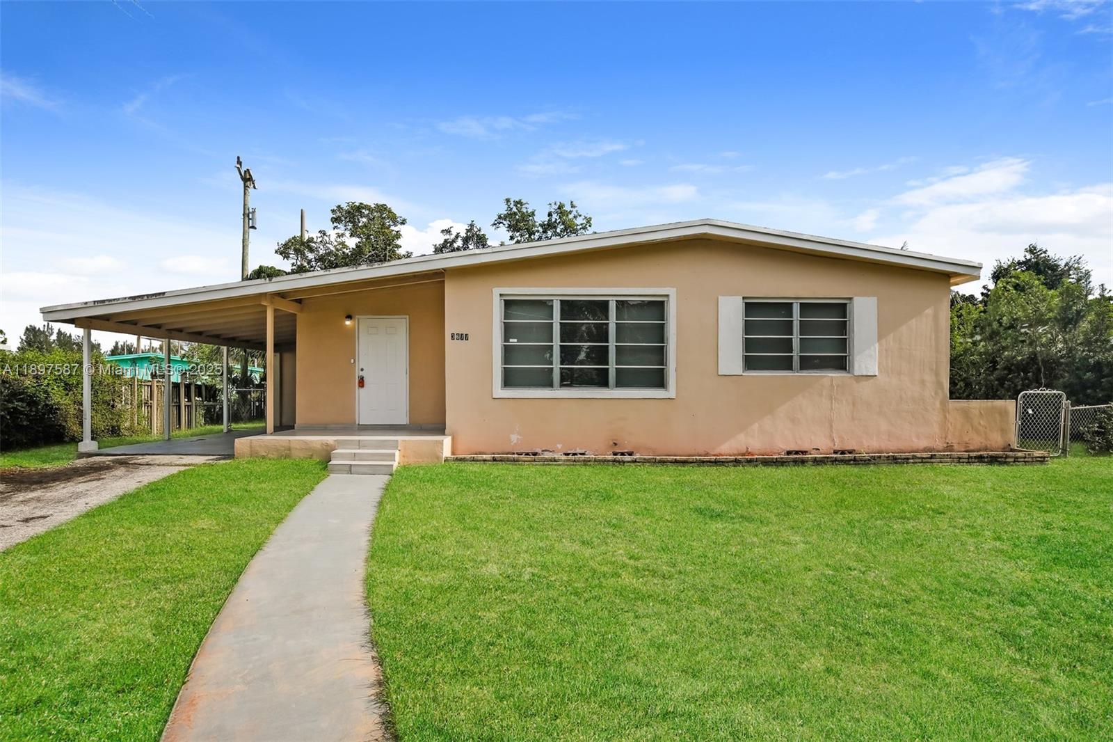 Beautiful home offers 3 bedroom and 2 bathroom with tile type flooring. This home offers a spacious kitchen, updated bathrooms and is located in a beautiful location. The living room is stunning and has tons of natural lighting. The beautiful patio offers plenty of open space for enjoying gorgeous days outdoors. The private fenced in backyard is perfect for pets or for enjoying gorgeous days outdoors. This home won't last long. Apply today!
NOTE: Resident is responsible for installing their own washer & dryer. Move in dates are tentative and subject to change. All our homes convey in safe, clean & fully functional conditions. Prices and availability are subject to change at any time.