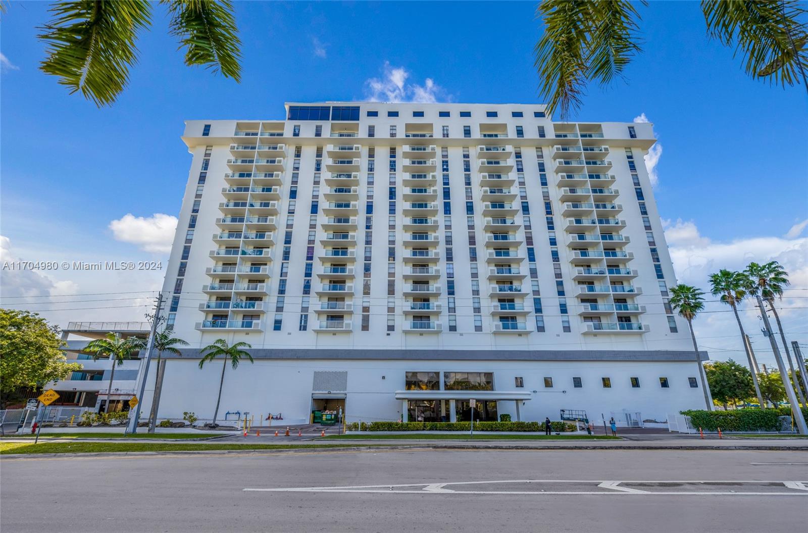Nice unit. Remodeled bathrooms and kitchen. Ready to move in. No last month required. Easy to show. Lock box see showing assistant. Fico as per HOA 680. Additional parking spot $50