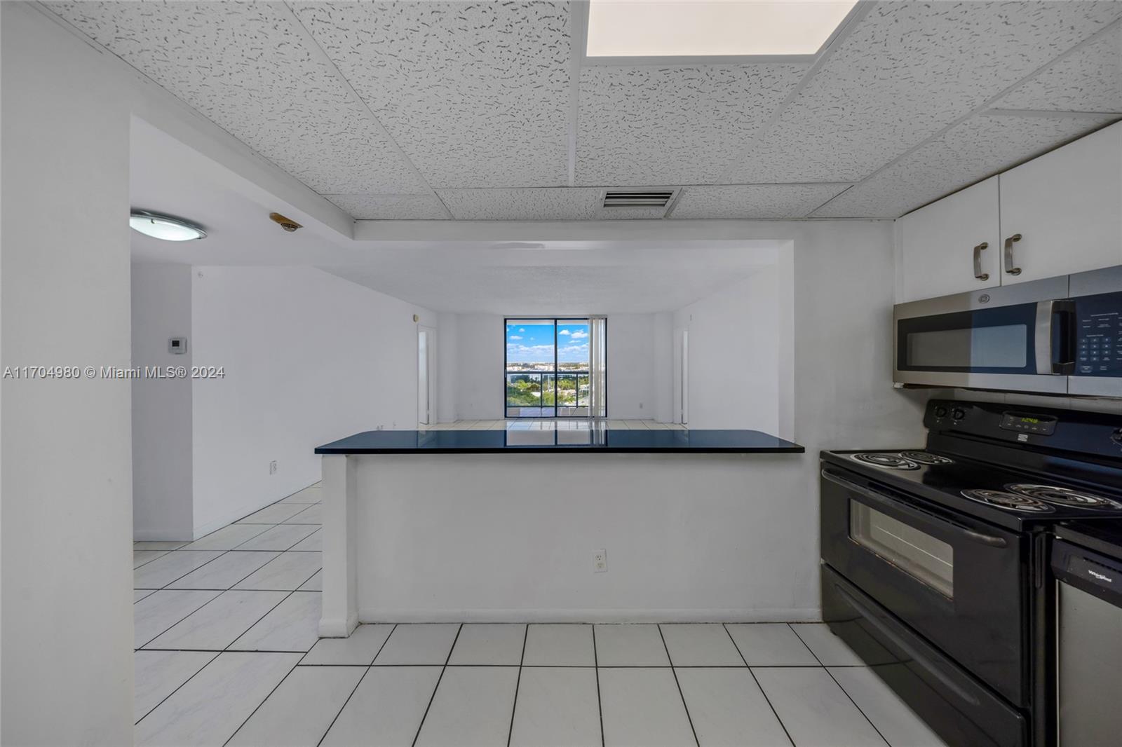 SAILBOAT CAY CONDO - Residential Lease