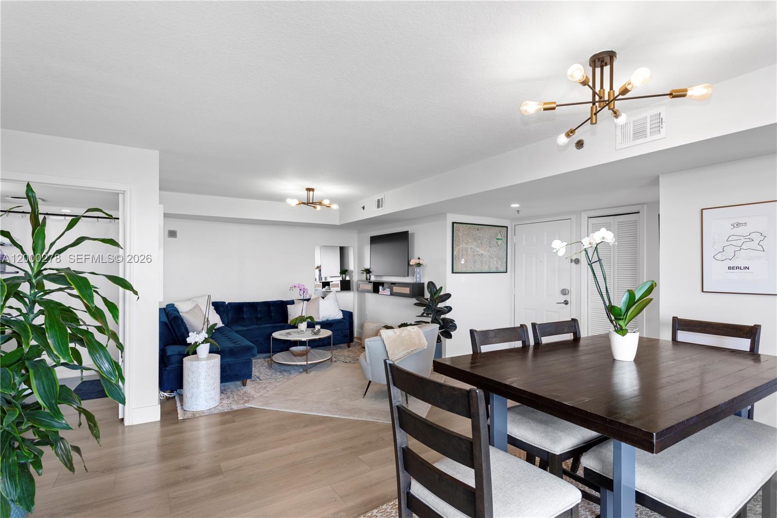 MARBELLA CONDO - Residential