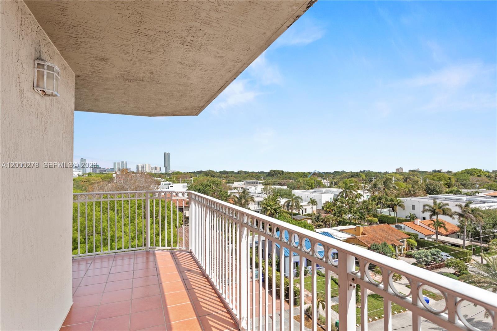MARBELLA CONDO - Residential