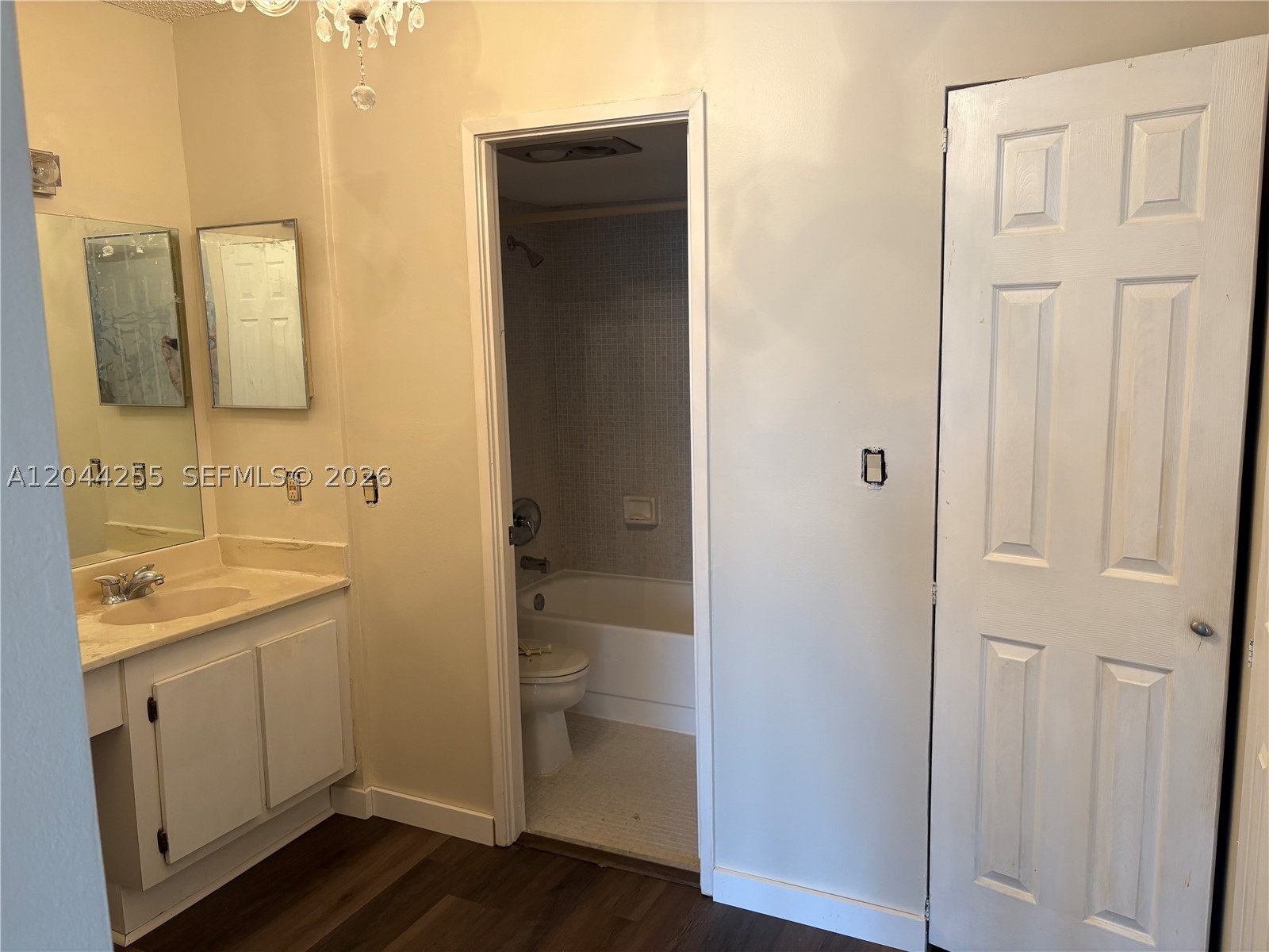 FLAMENCO CONDO TOWER II - Residential