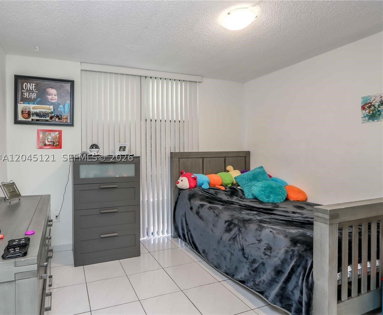 INTERNATIONAL TOWERS COND - Residential Lease