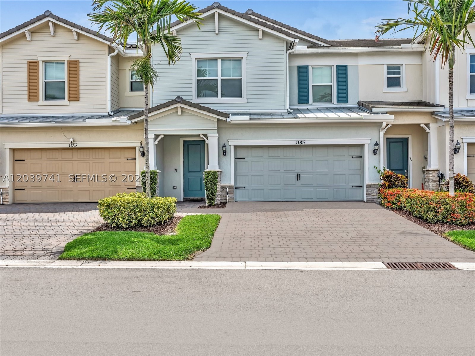 HILLCREST COUNTRY CLUB SO - Residential
