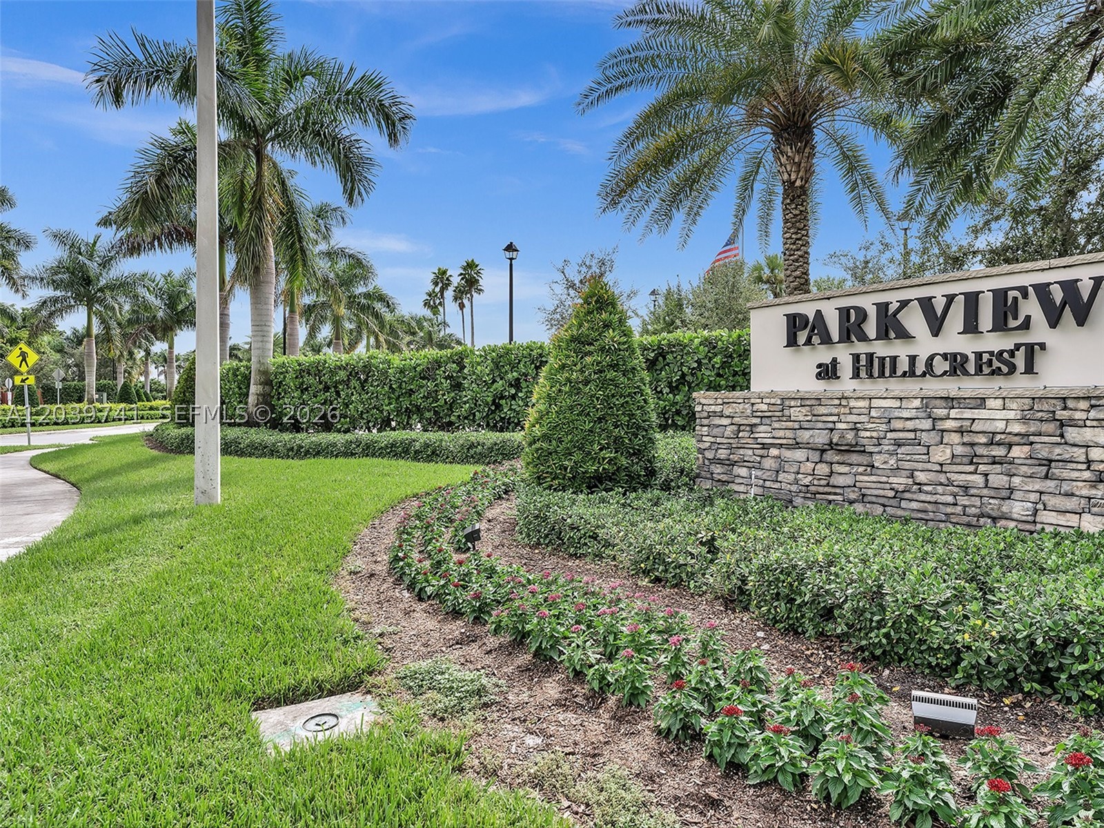 HILLCREST COUNTRY CLUB SO - Residential