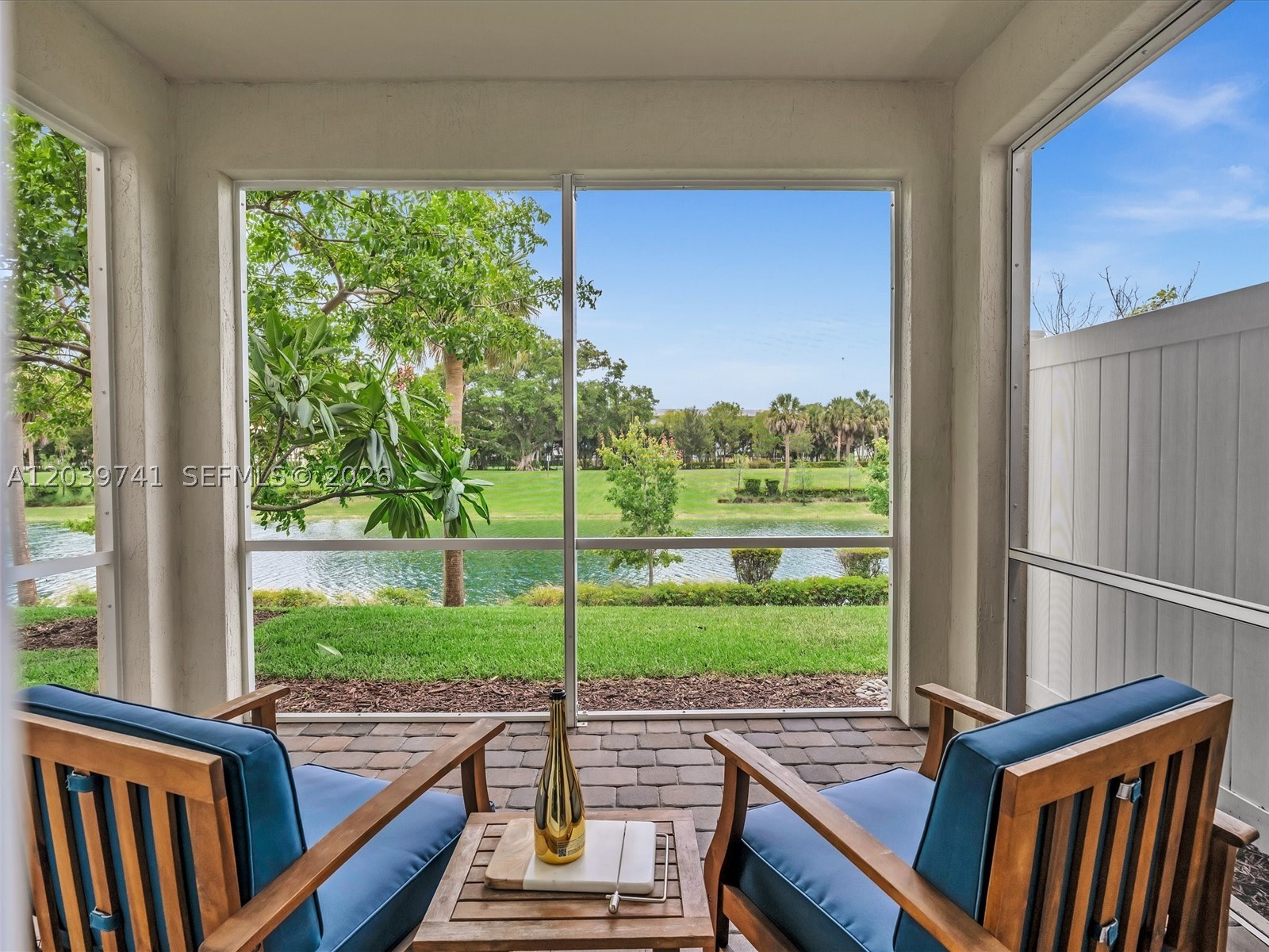 HILLCREST COUNTRY CLUB SO - Residential