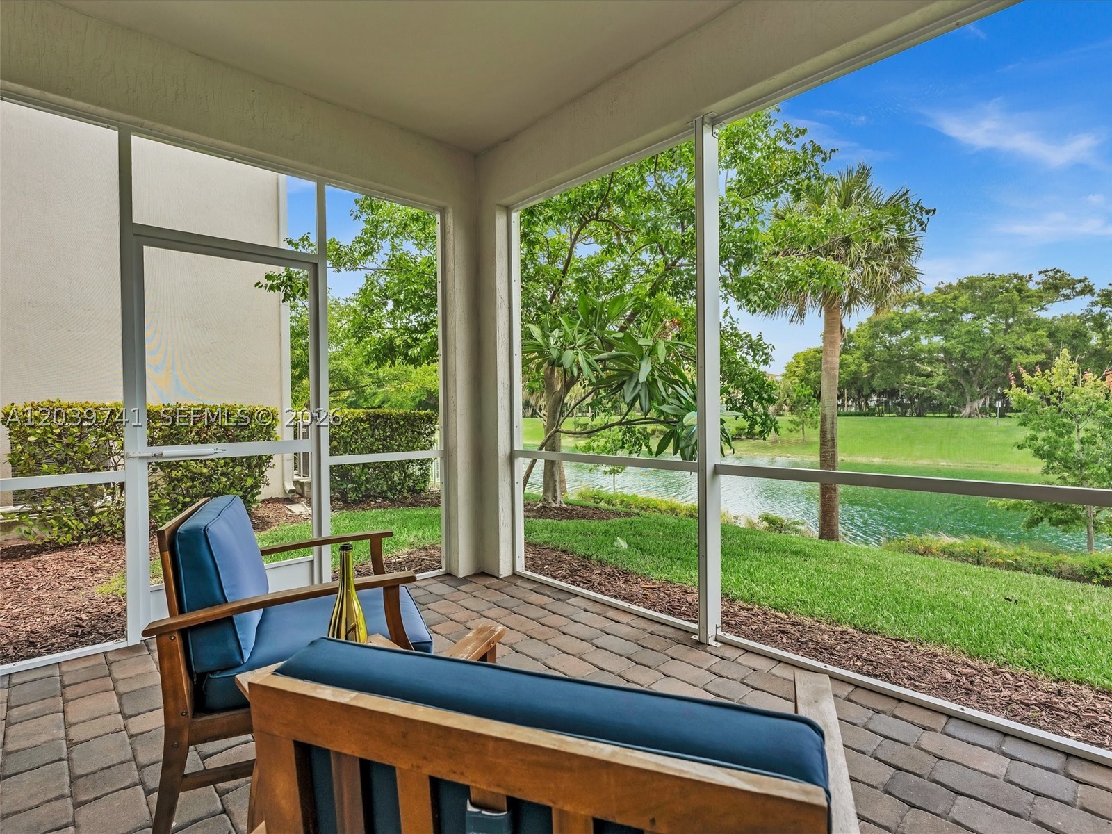 HILLCREST COUNTRY CLUB SO - Residential