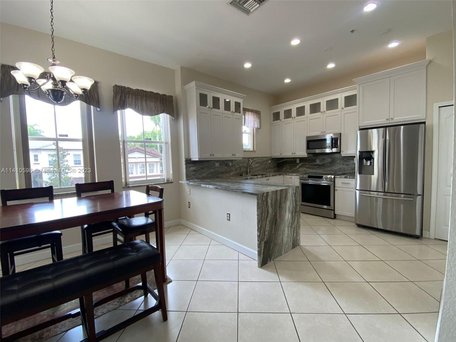 COURTYARDS THREE CONDO - Residential Lease