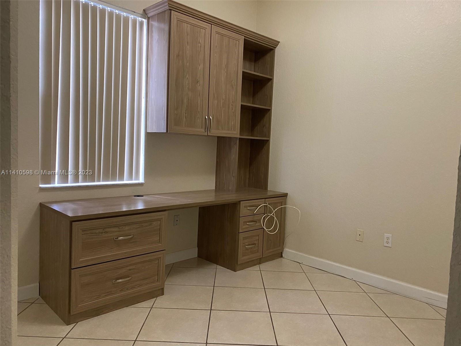 COURTYARDS THREE CONDO - Residential Lease