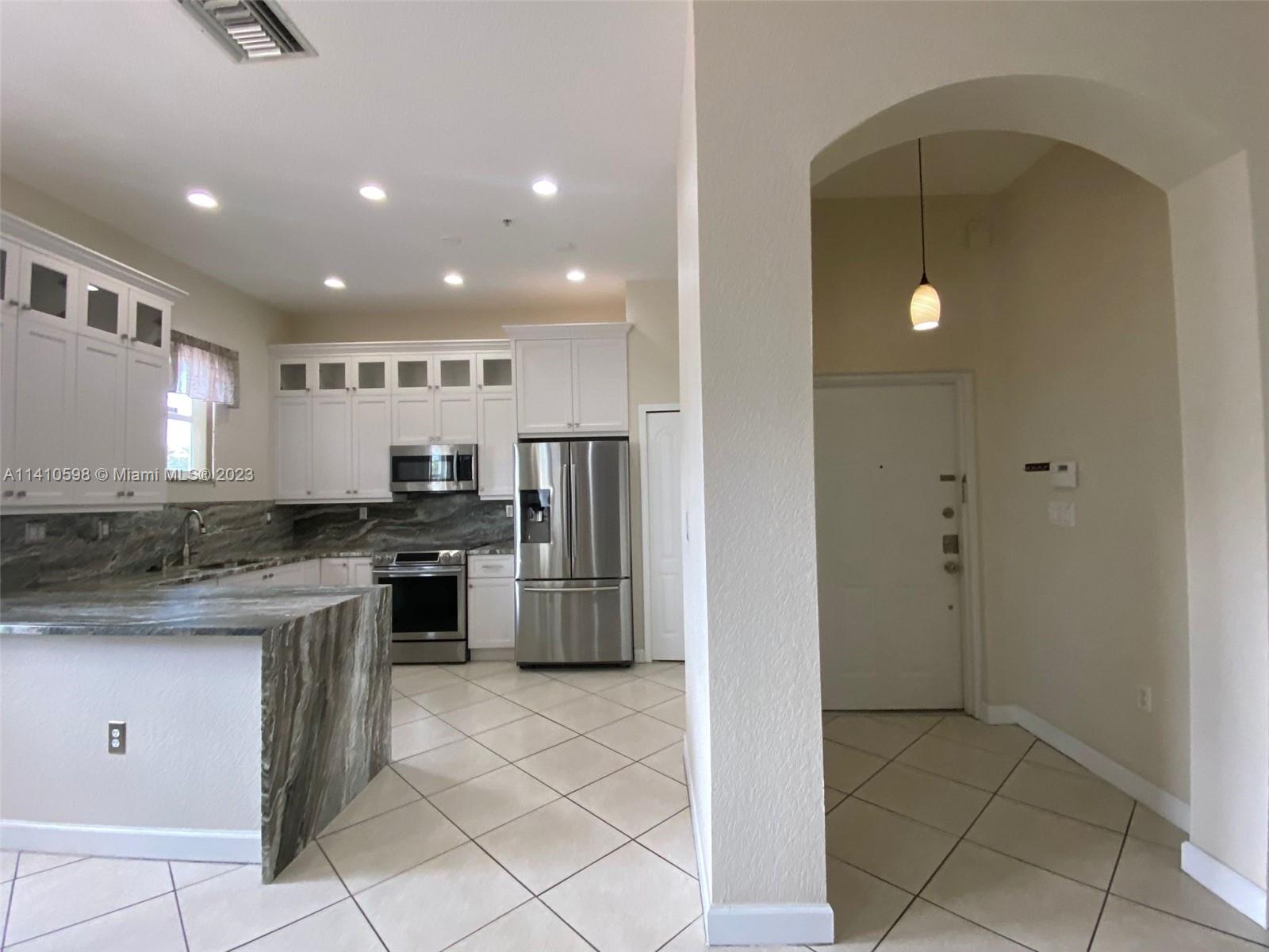 COURTYARDS THREE CONDO - Residential Lease